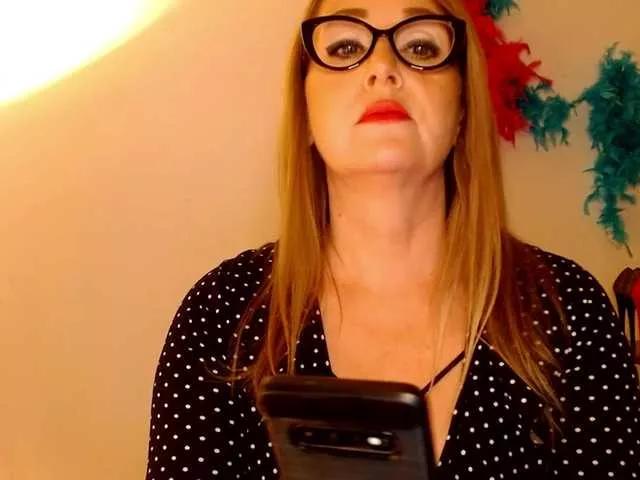 LEAperfect on BongaCams 