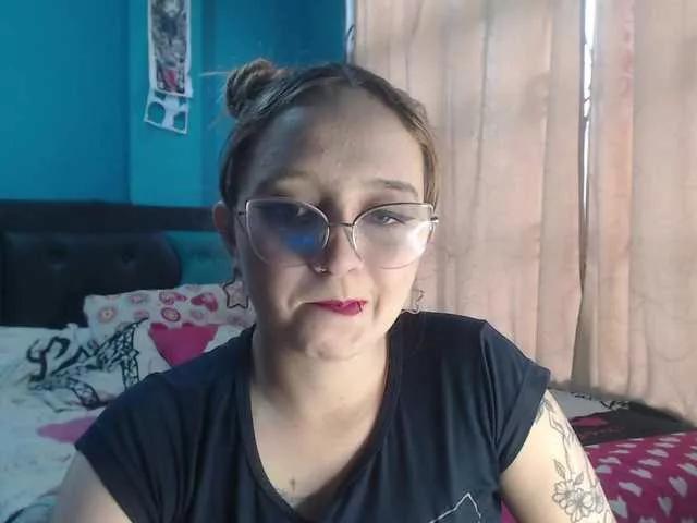 LiaaRoberts on BongaCams 