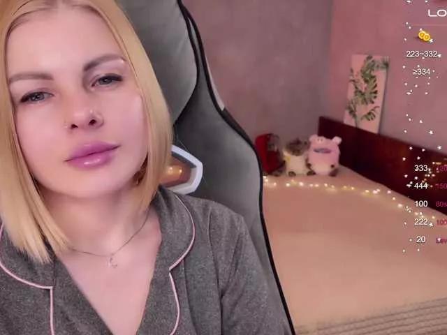 LiluDallass on BongaCams 