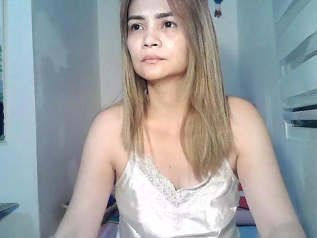 lilymaepinay on BongaCams 