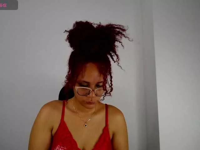LinaSaar on BongaCams 