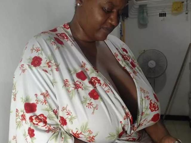LiraRusso1 on BongaCams 