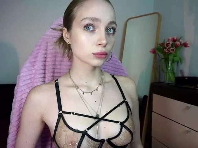 LISABABYMETAL on BongaCams 