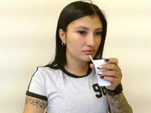 louisk2 on BongaCams 
