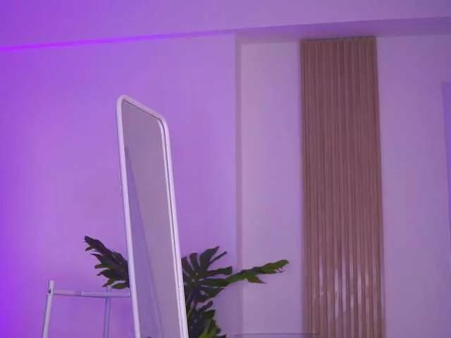 LovingBlondie on BongaCams 