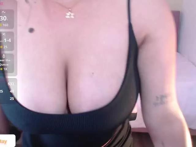Melie-tay on BongaCams 