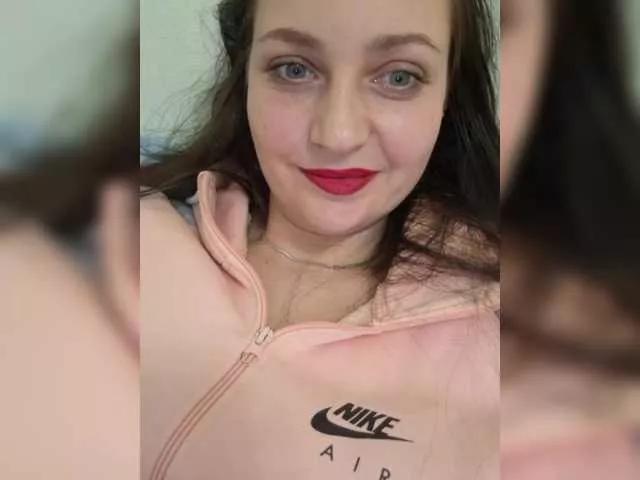 MiLAshKaA on BongaCams 