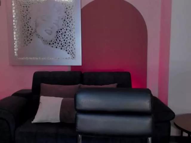 MyaRavachi on BongaCams 