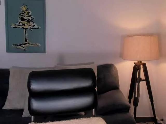 MyaRavachi on BongaCams 