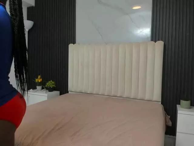 Naomii-Cooper on BongaCams 