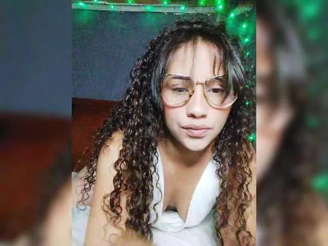 Nassuari on BongaCams 