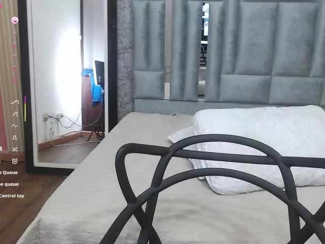 naturalmoommy on BongaCams 