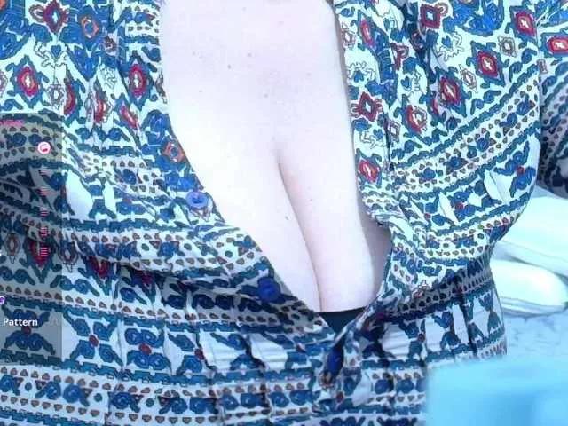naturalmoommy on BongaCams 