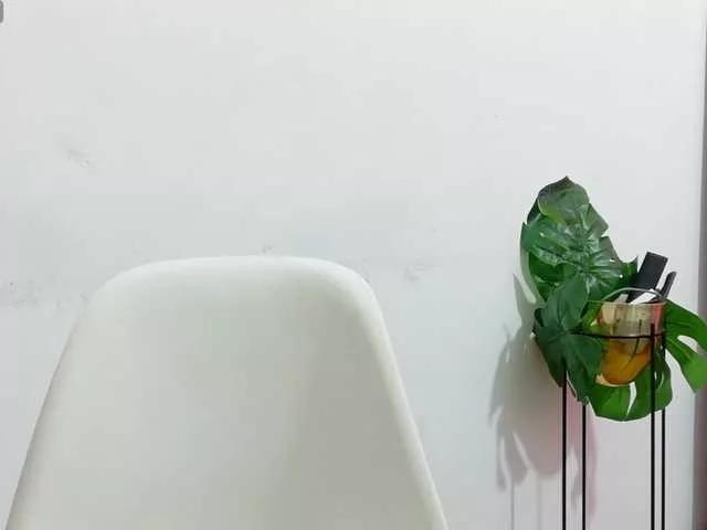 naturalmoommy on BongaCams 