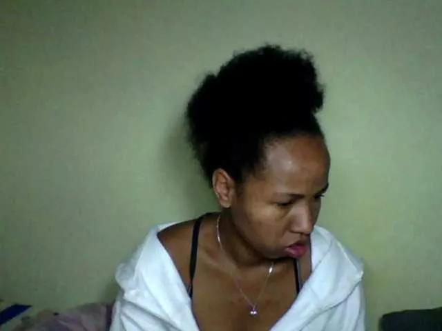 Nelliesexy on BongaCams 