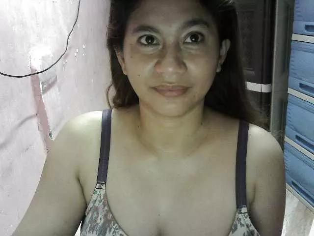 peenastyfame on BongaCams 