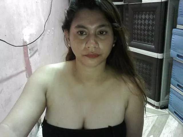 peenastyfame on BongaCams 