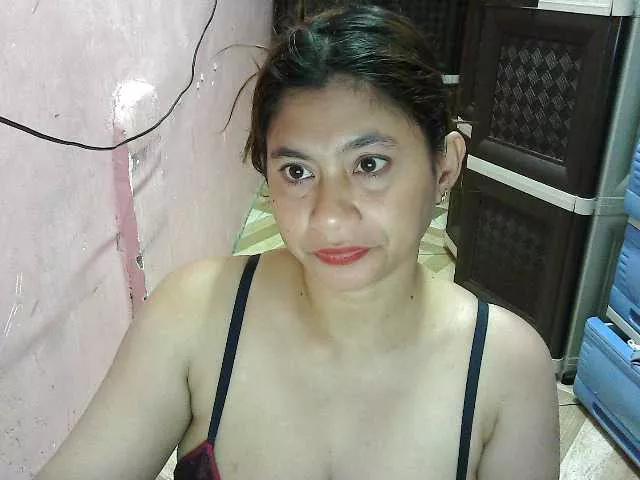 peenastyfame on BongaCams 