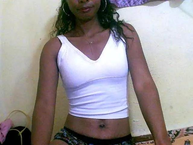 Reine2delice on BongaCams 