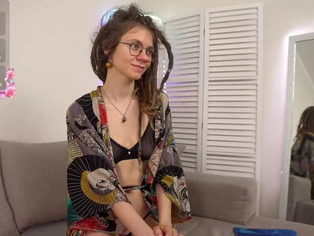 Rin-Skylar on BongaCams 