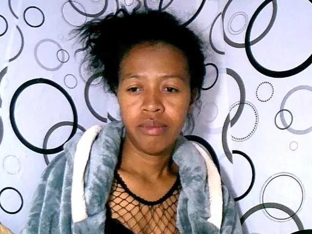 rose27 on BongaCams 