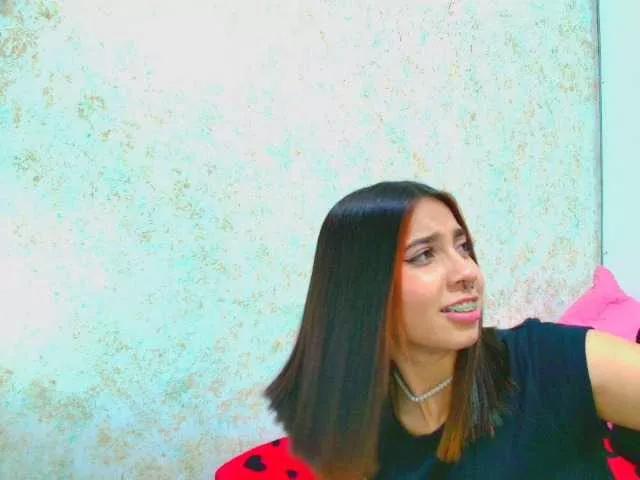 rousse-violeta on BongaCams 