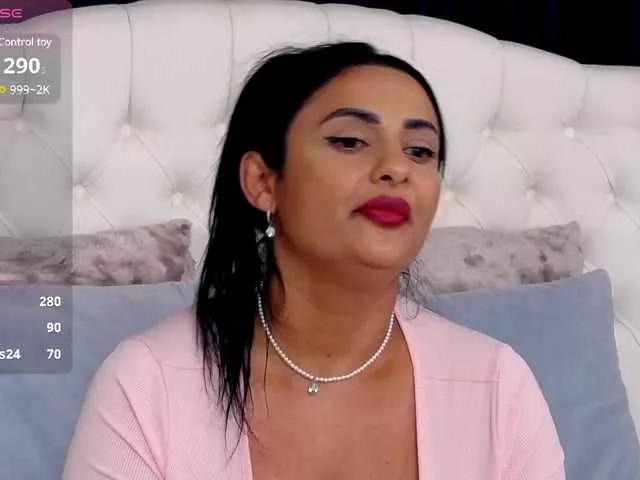 ScarletBarnes on BongaCams 