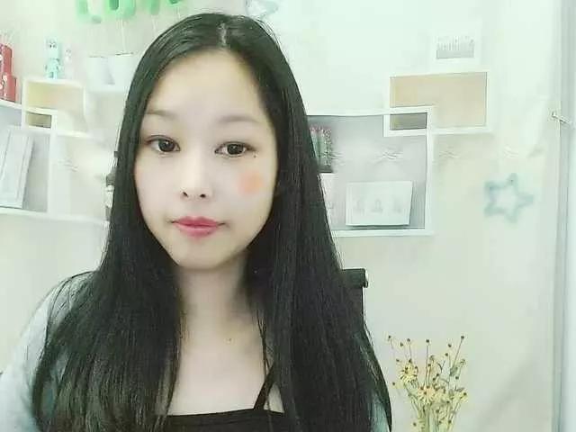 Selinababy99 on BongaCams 