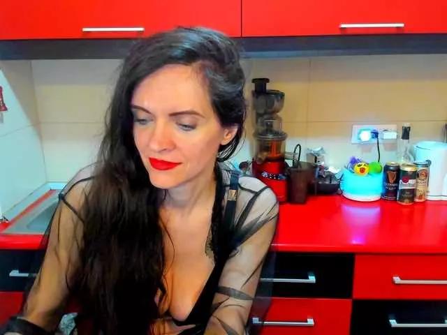 SexQueen11 on BongaCams 