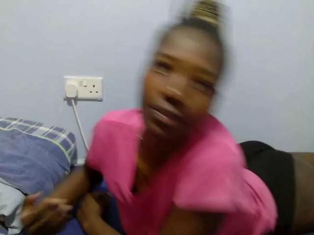Sexydee14 on BongaCams 