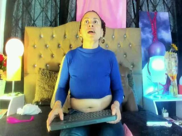 SheraMilf on BongaCams 