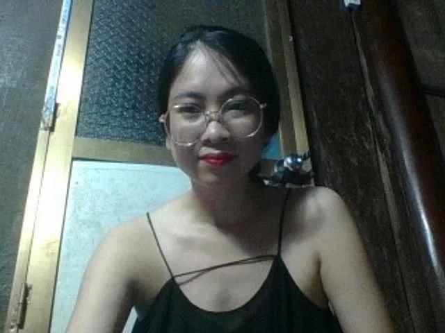 Singermom on BongaCams 