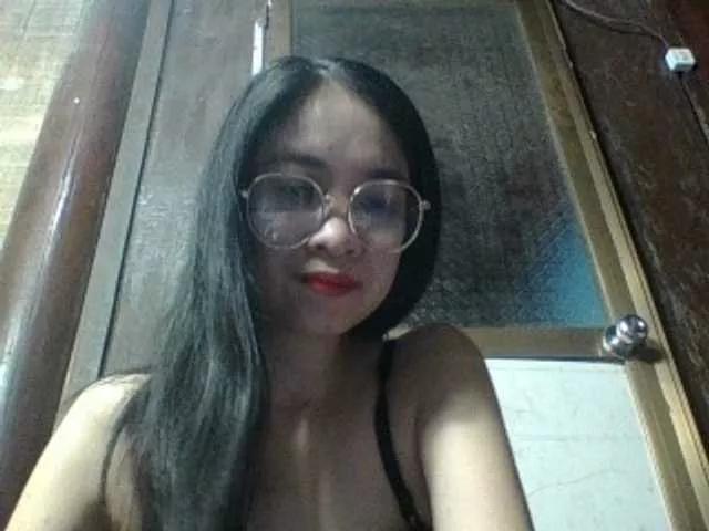 Singermom on BongaCams 