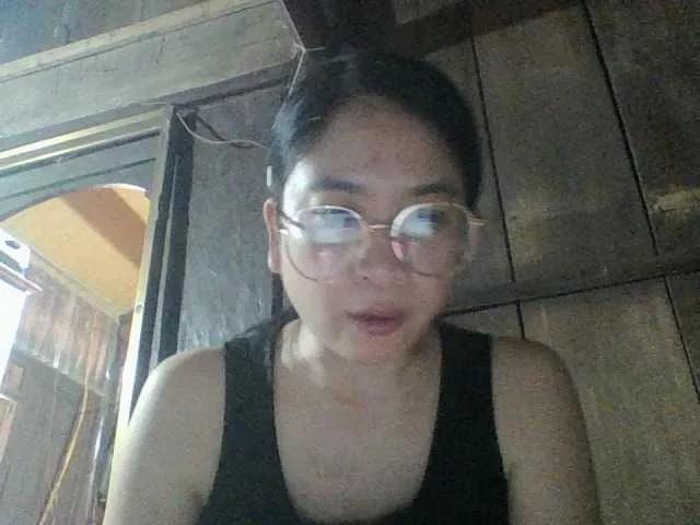 Singermom on BongaCams 