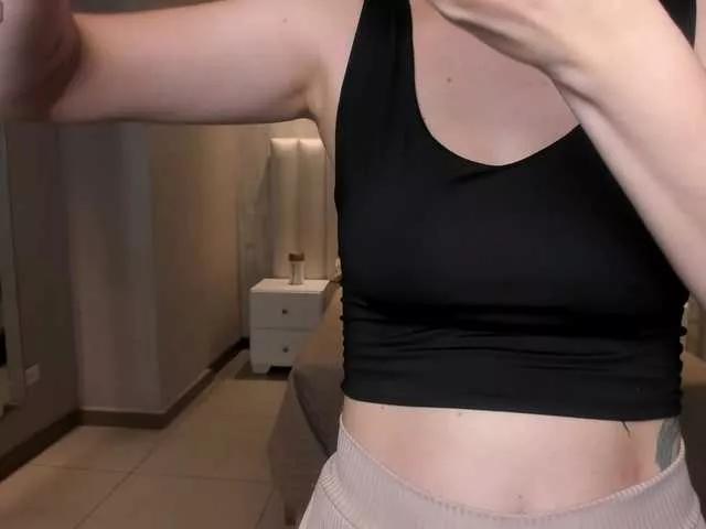 StacyWoods on BongaCams 