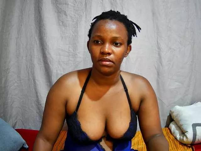 sweet-bunny12 on BongaCams 