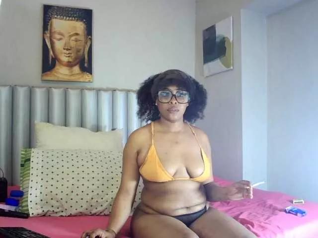 sweetprettyBxx on BongaCams 