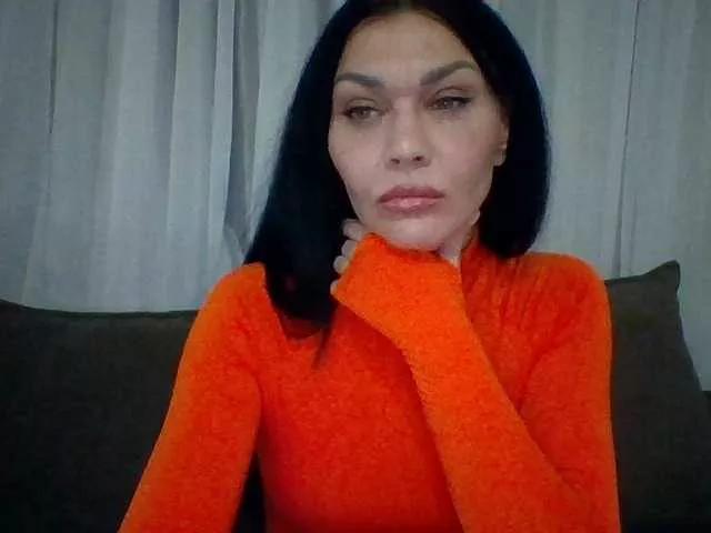 TayaDeluxe on BongaCams 
