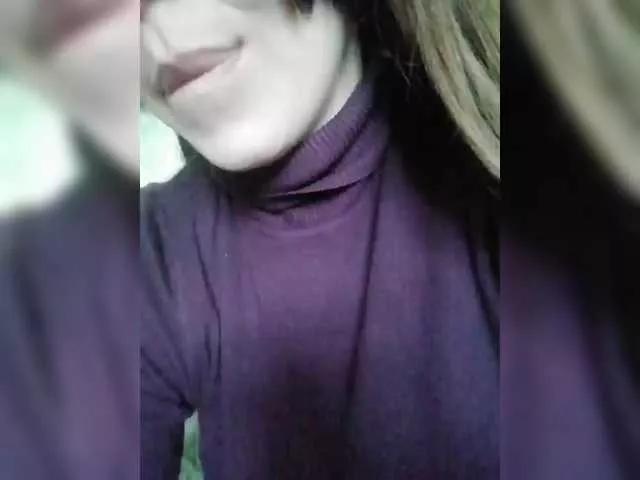 TenderBerry on BongaCams 