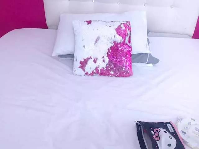 tiny-whore on BongaCams 