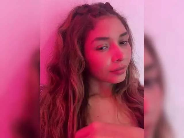 TuAma on BongaCams 
