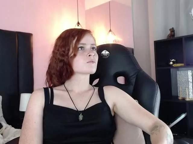 WandaScarlett on BongaCams 