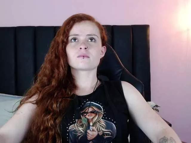 WandaScarlett on BongaCams 