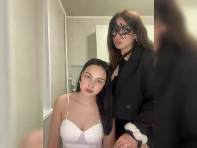 WhiteCrystal on BongaCams 