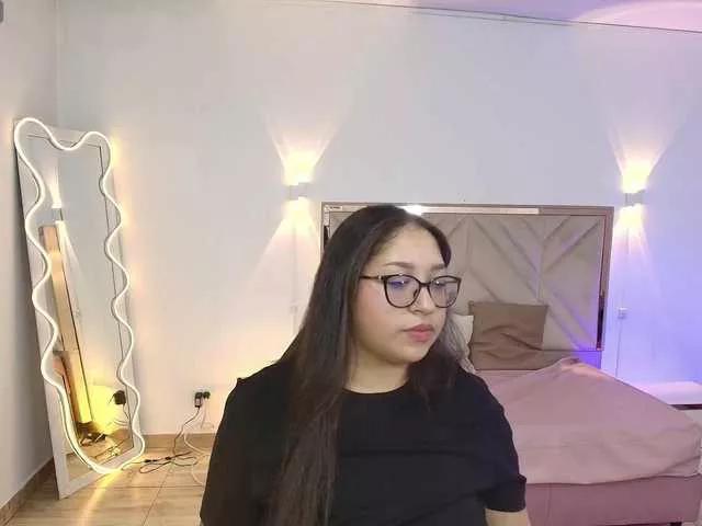 whitney-tay on BongaCams 