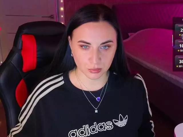 YURIEVNA13 on BongaCams 