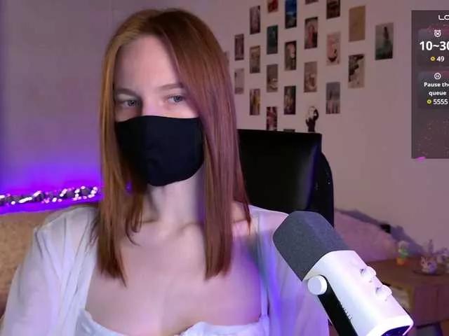 Zeliloo on BongaCams 