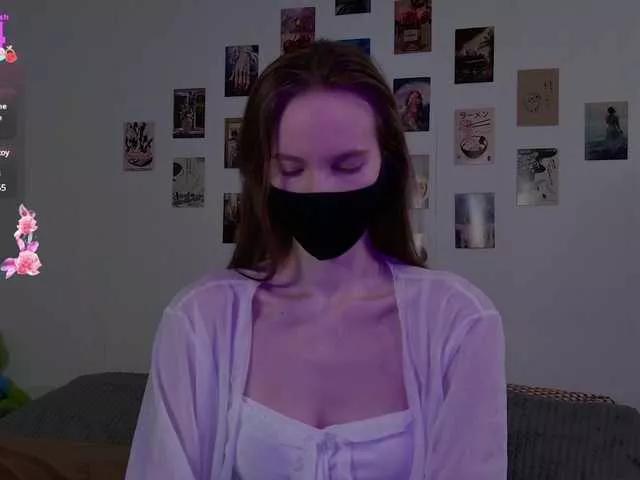 Zeliloo on BongaCams 