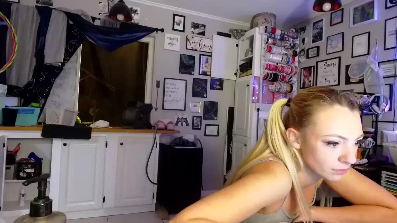 1800fuckyu on Cam4 