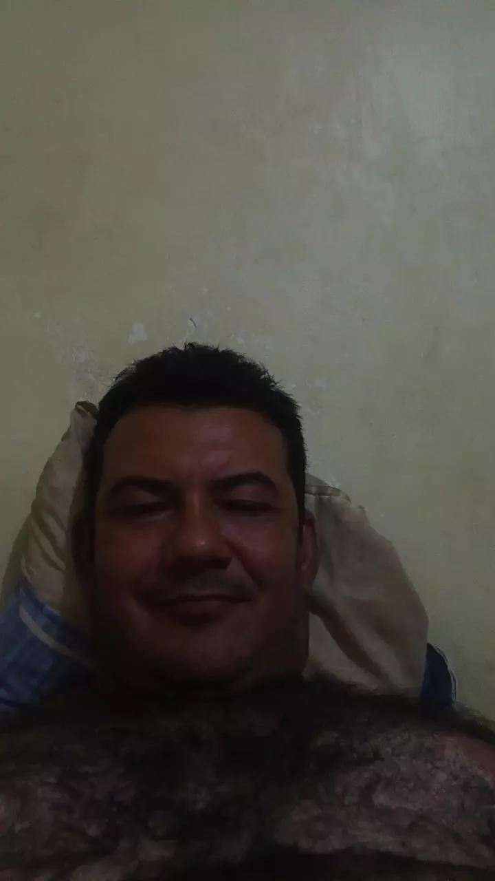 78Cuarenton78 on Cam4